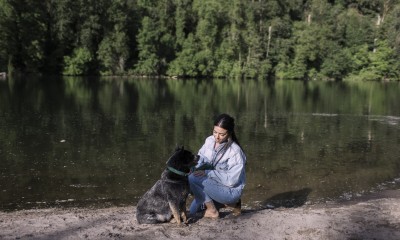 Simone Anter, with dog, photo by Modoc Stories